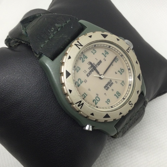 Timex Expedition Watch - Picture 7 of 8